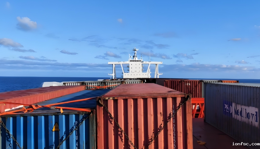 上海大型散货船