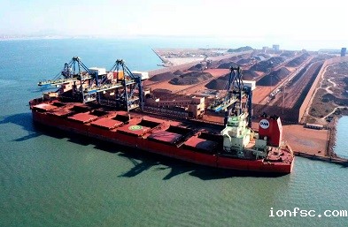 散货船海运：经济效益与环境影响