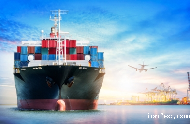 散货船承载着世界的脉搏,在海洋之间编织着全球经济的脉络