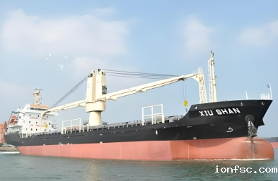 干货船指专门用于运输干燥货物的船舶