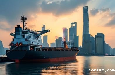 随着全球化深入发展,上海散货船公司的发展存在着哪些机遇与挑战?